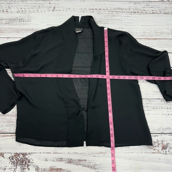 Jila Women’s size Medium Black Sheer Kimono Tie Front Jacket - Picture 10 of 13
